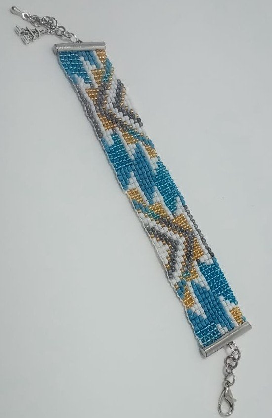 Pulsera Destino París, Elegancia geométrica con espíritu viajero 2